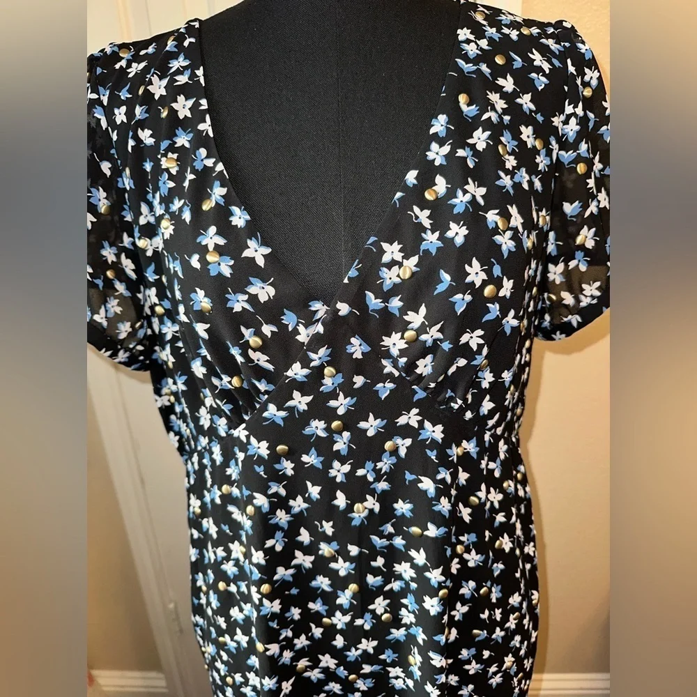Michael Kors Black Floral V-Neck Dress XL Blue White Gold Detail Short Sleeve